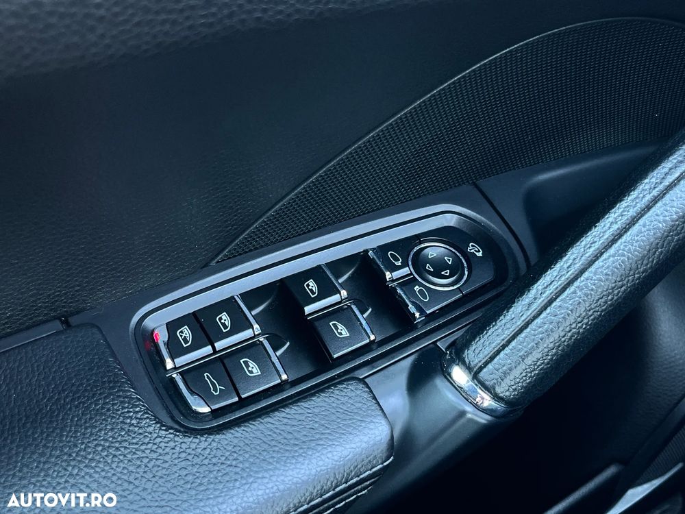 Porsche Cayenne - 20