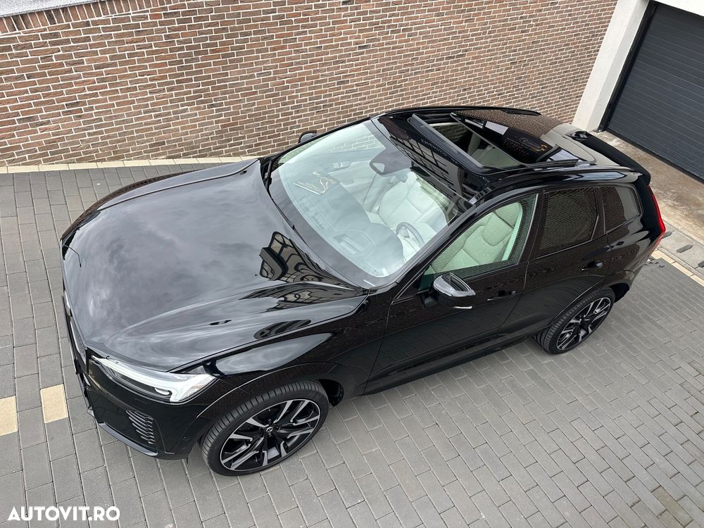 Volvo XC 60 B4 MHEV AT AWD Ultimate Dark - 4