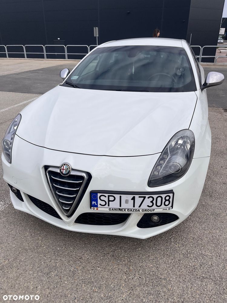 Alfa Romeo Giulietta - 2