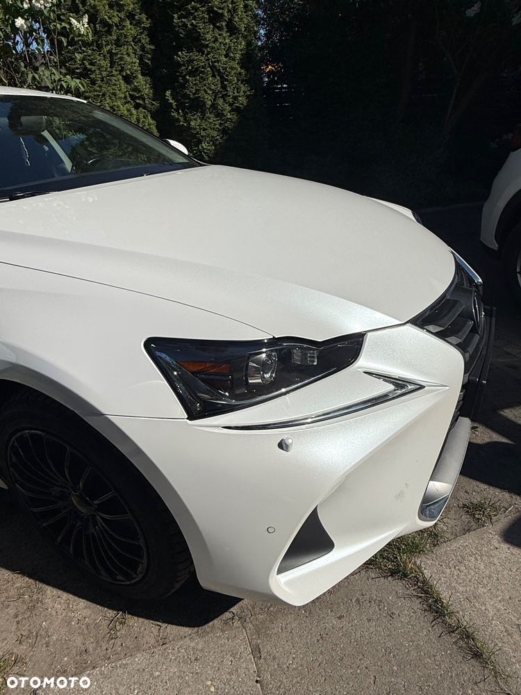 Lexus IS 200t / 300 Elegance - 31