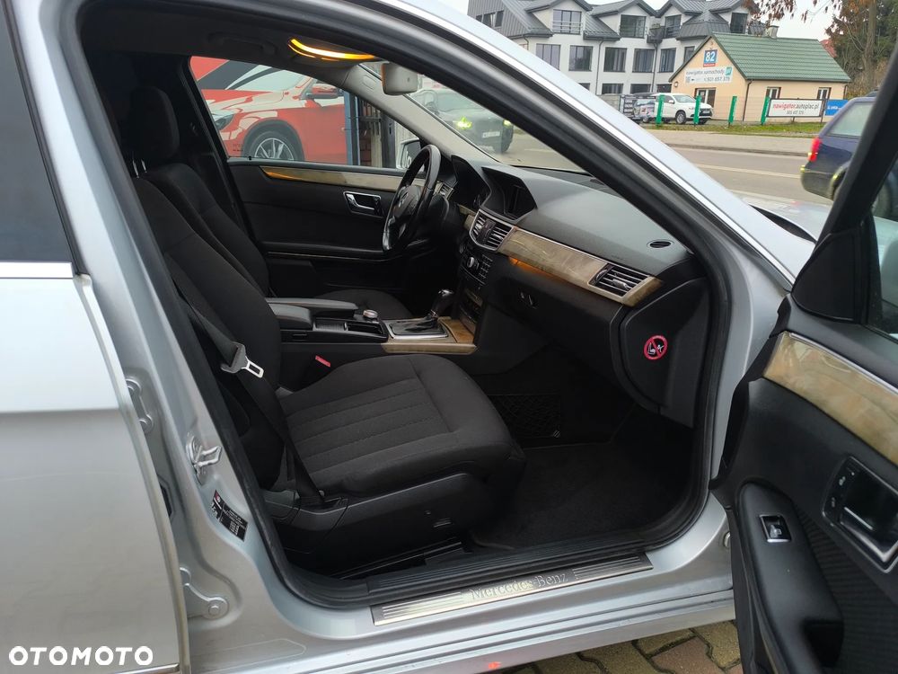 Mercedes-Benz Klasa E 220 CDI Automatik Elegance BusinessEDITION - 13