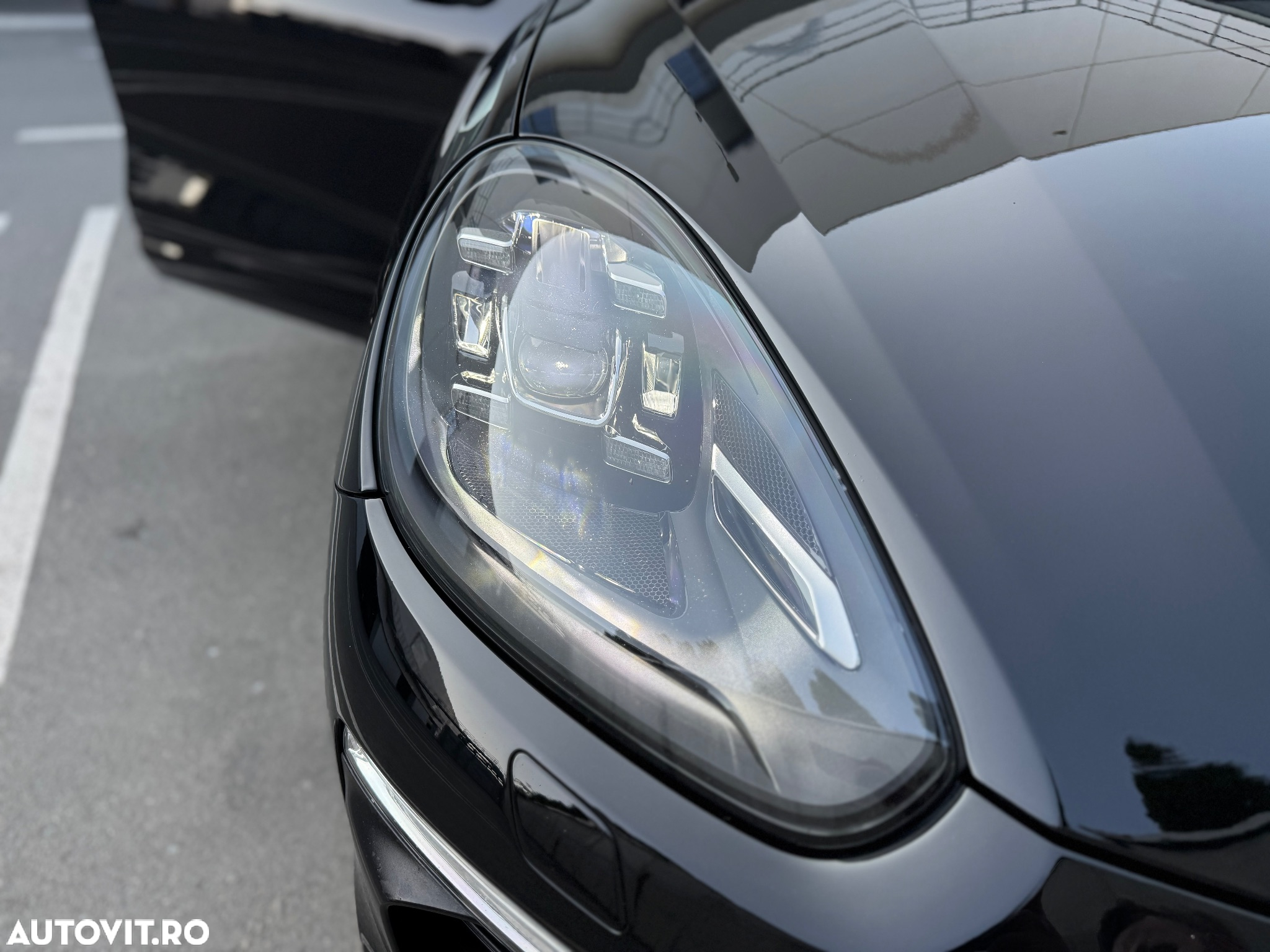 Porsche Cayenne Diesel Platinum Edition - 36