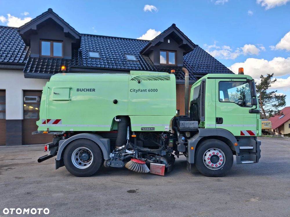 MAN TGM 16.250 Zamiatarka BUCHER CityFant 6000 Euro 6 EUnited PM10 Dodatkowy Silnik Rok: 2015 Zamiatarka Uliczna Niski Przebieg - 14