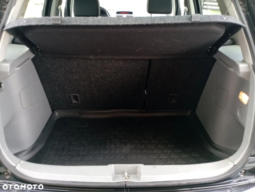 Suzuki SX4 1.6 GS / Premium - 21