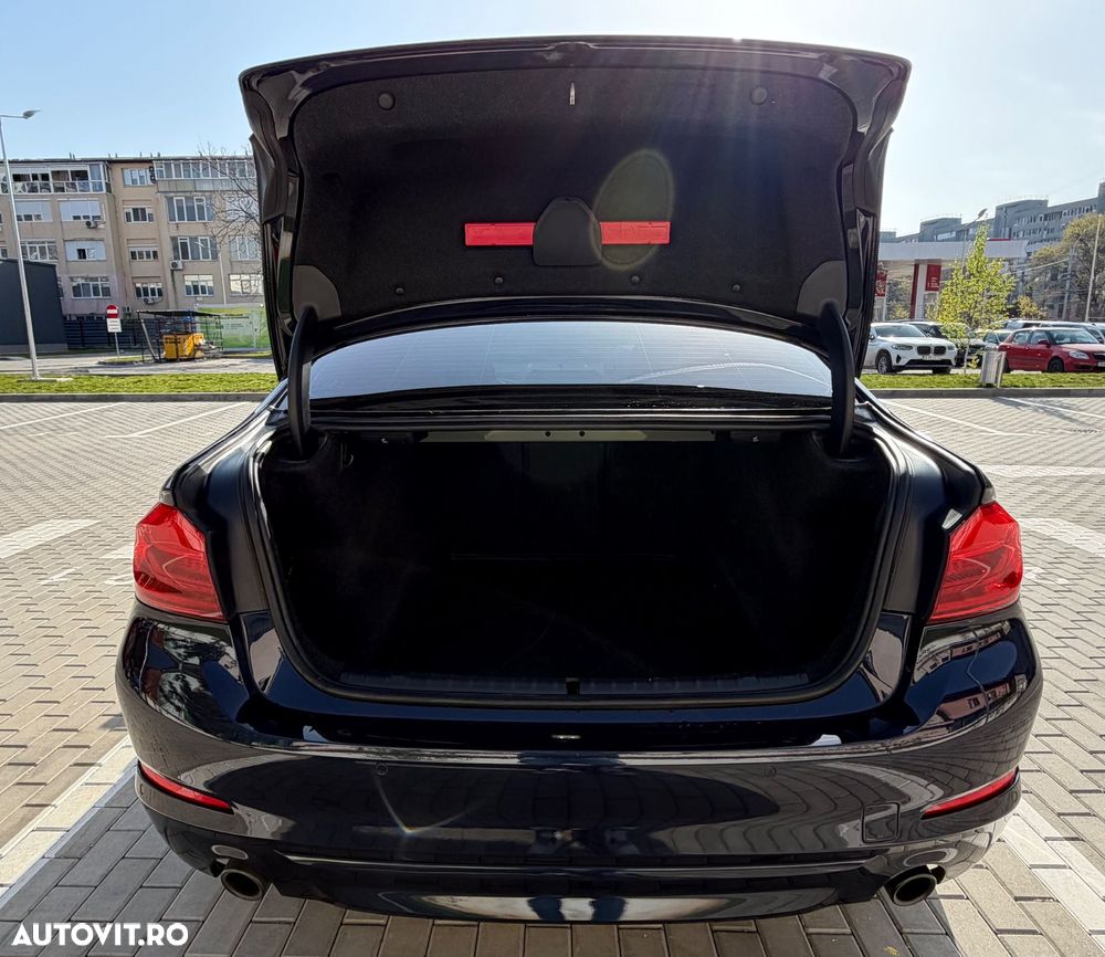 BMW Seria 5 520d Aut. Sport Line - 6