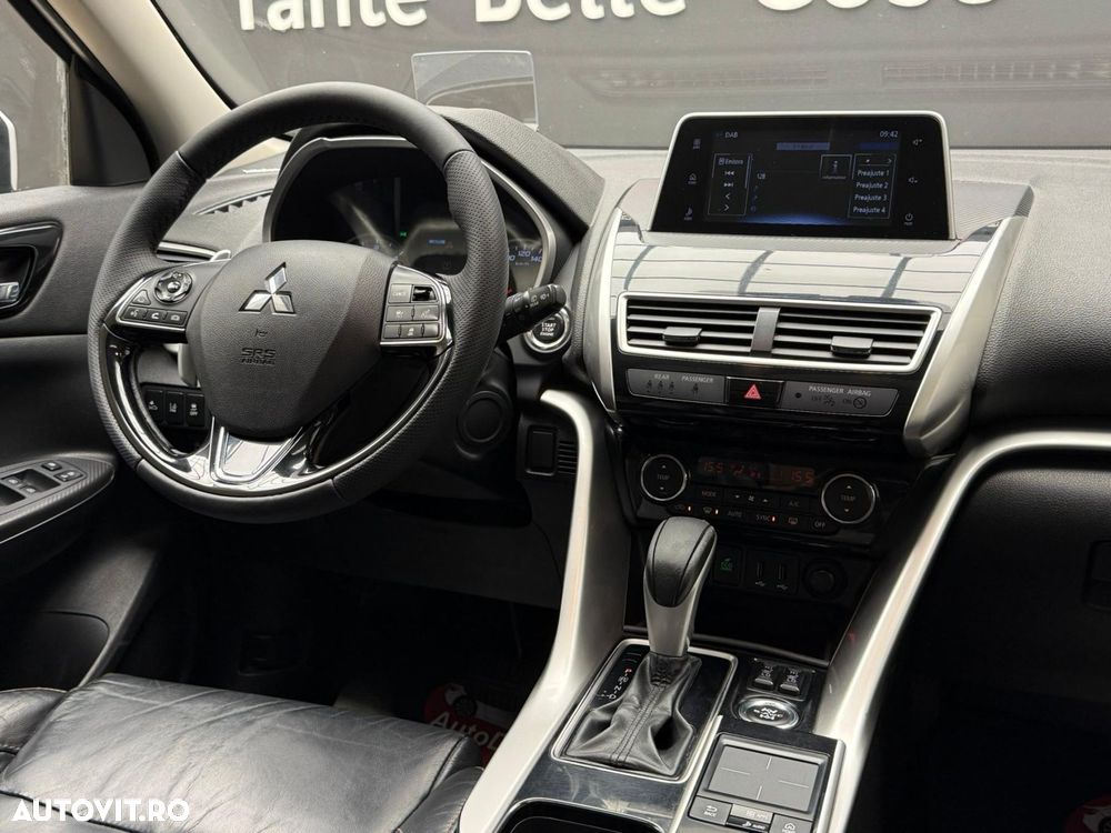 Mitsubishi Eclipse-Cross - 8