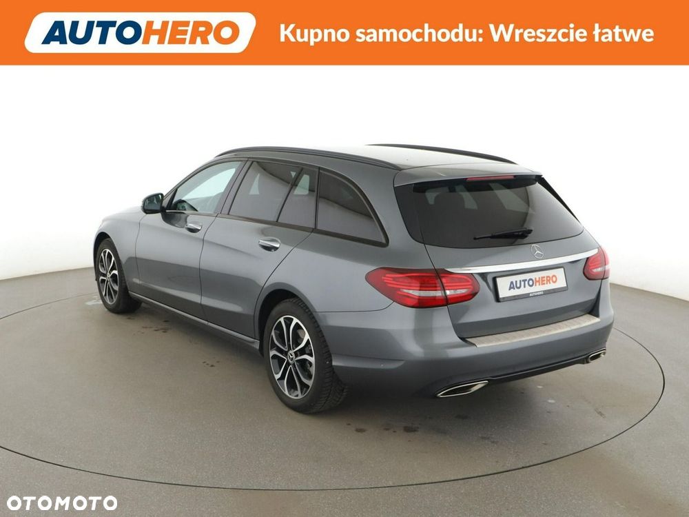 Mercedes-Benz C-Class 2018 photo 4