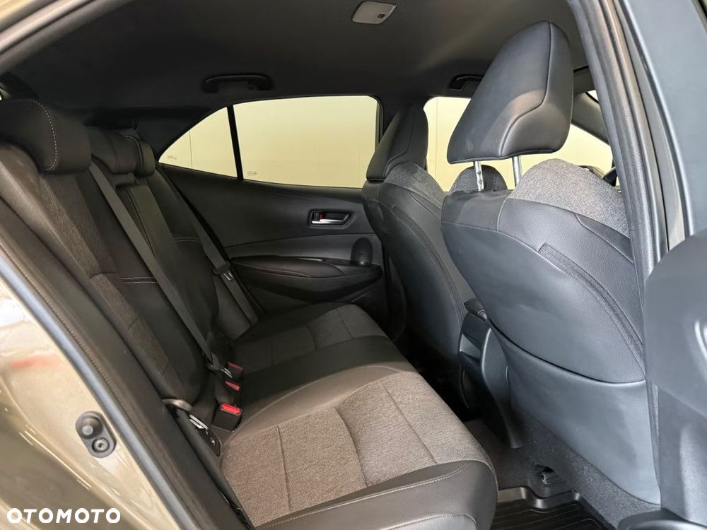 Toyota Corolla 1.8 Hybrid Active - 16