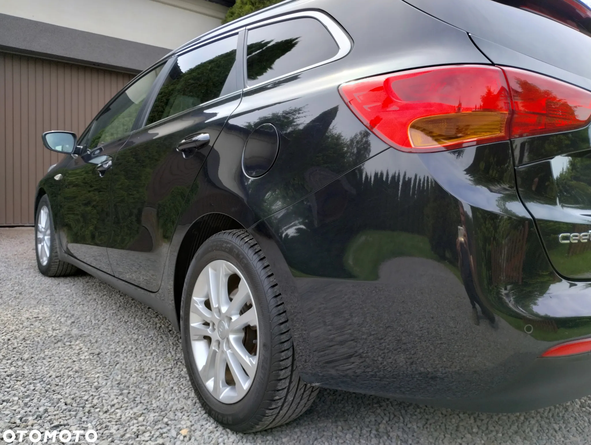 Kia Ceed 1.6 CRDi 128 ISG SW Spirit - 12