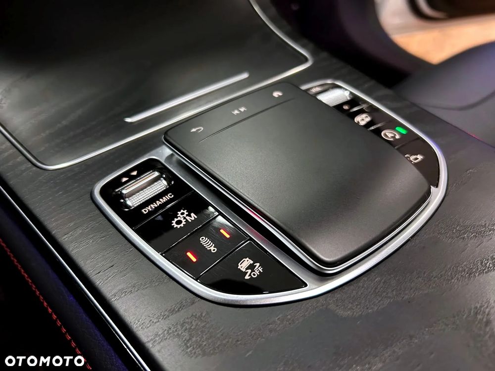 Mercedes-Benz GLC - 8