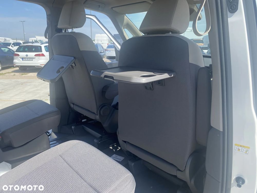 Volkswagen Multivan - 17