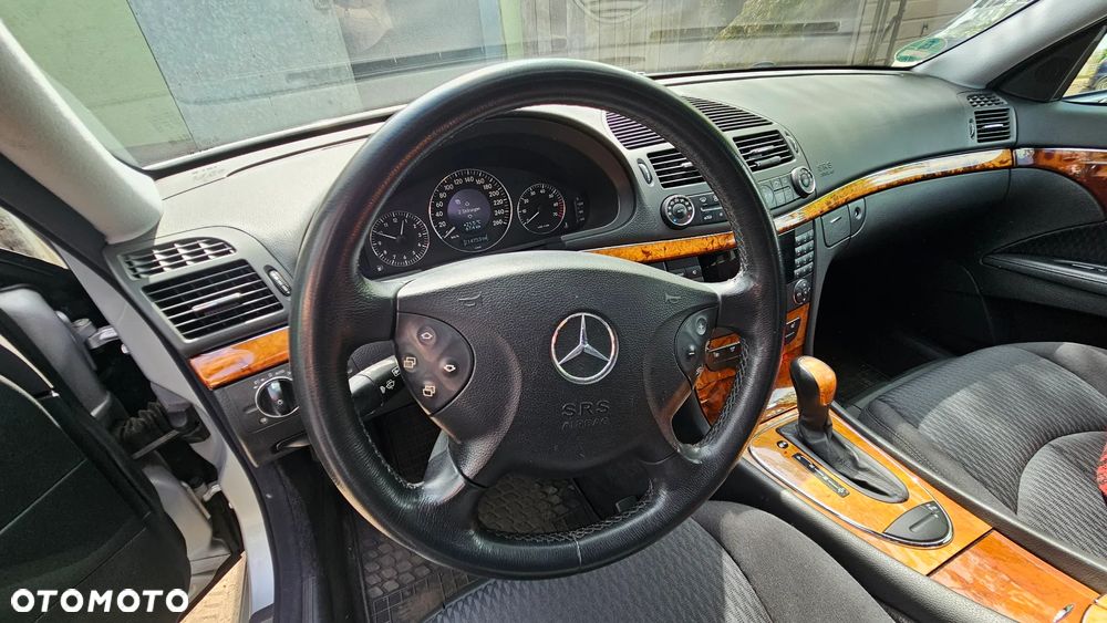 Mercedes-Benz Klasa E - 18