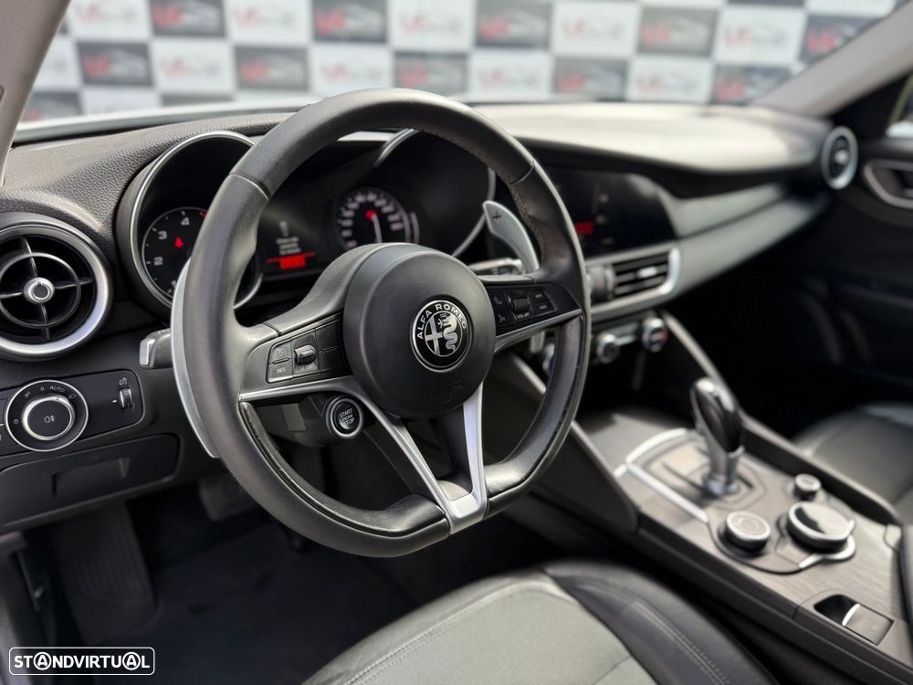 Alfa Romeo Giulia 2.2 D Super AT8 - 25
