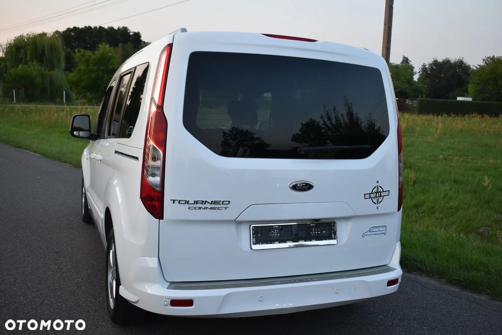 Ford Tourneo Connect - 8