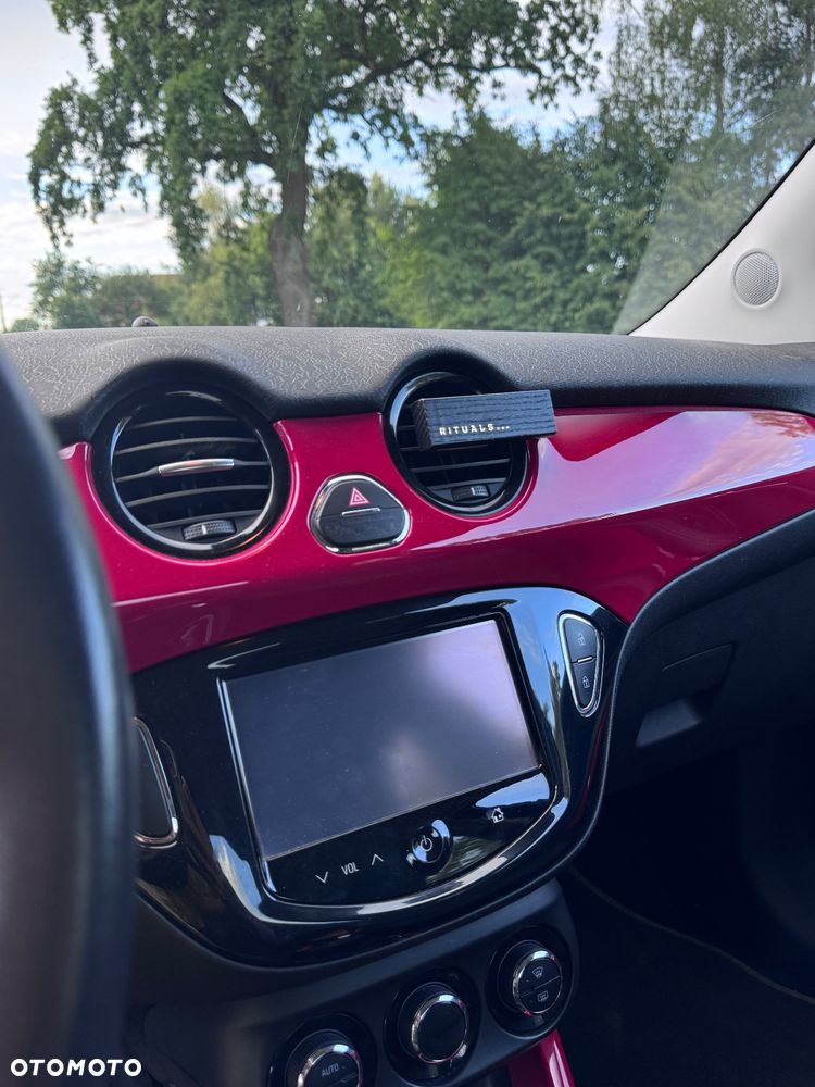 Opel Adam 1.2 - 12
