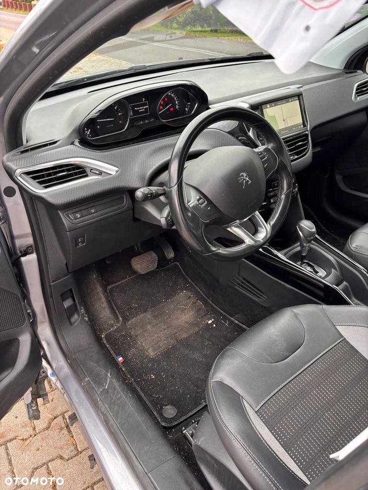 Peugeot 2008 - 23