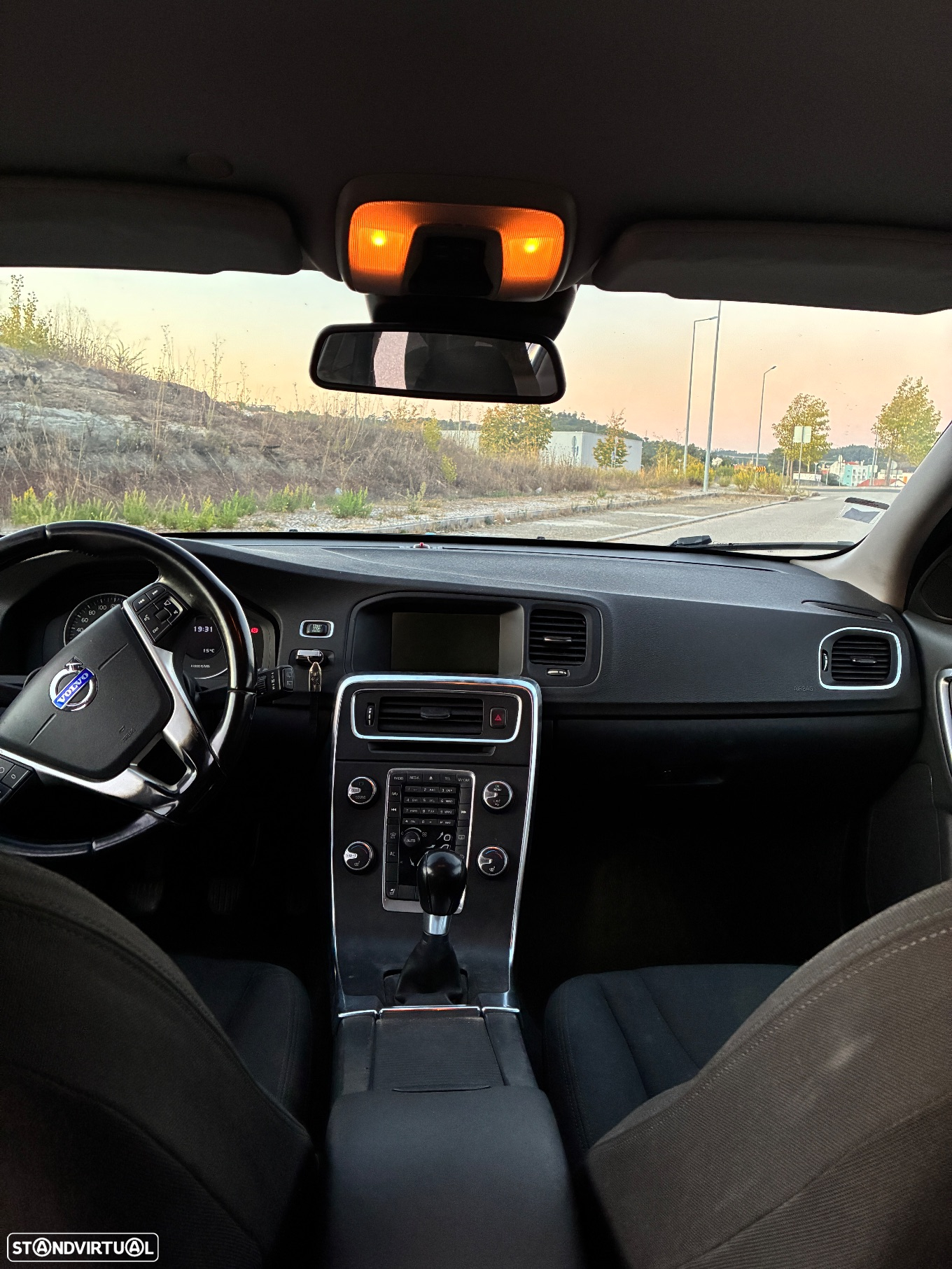 Volvo V60 1.6 D2 Drive Momentum Start/Stop - 8