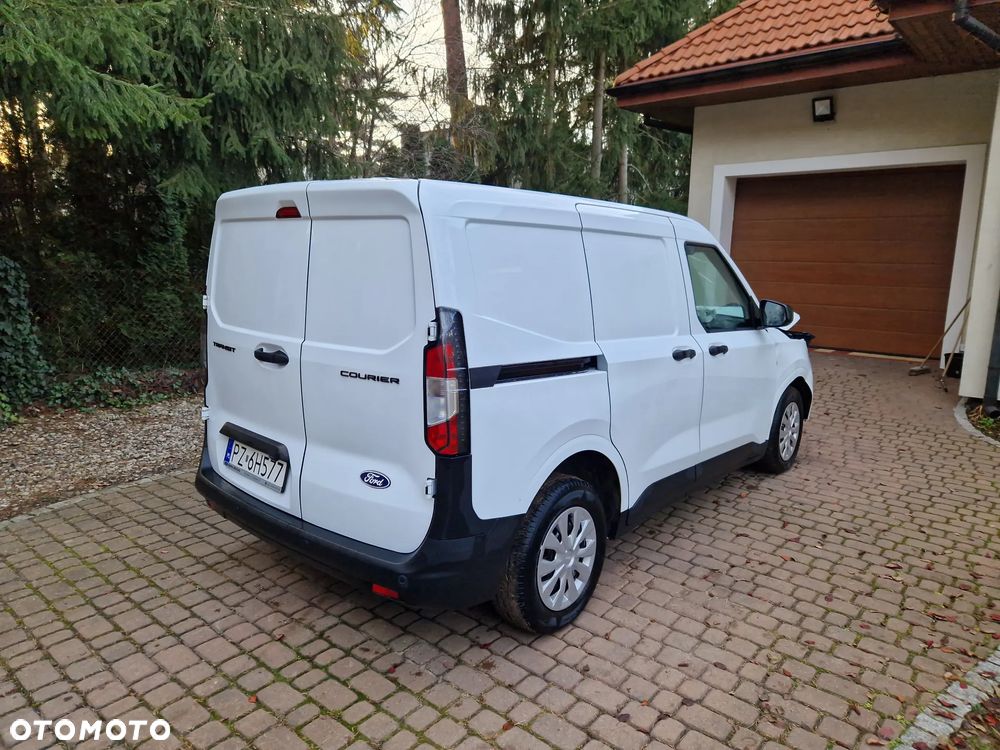 Ford Transit Courier - 6