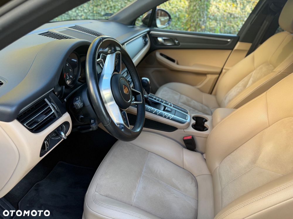 Porsche Macan - 22