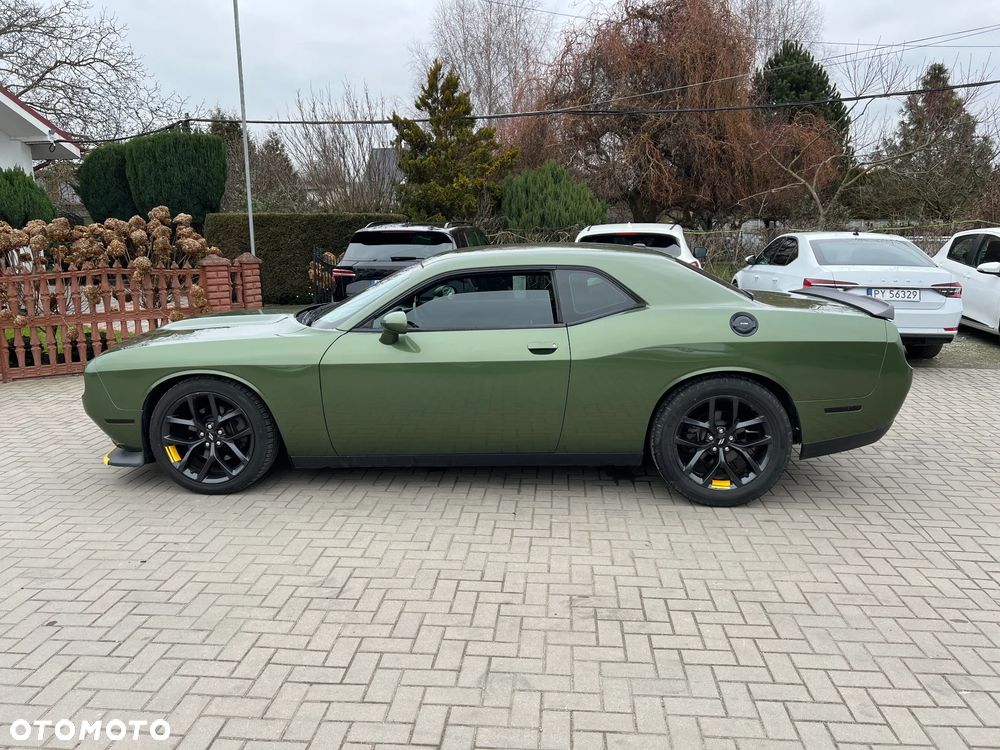 Dodge Challenger - 5