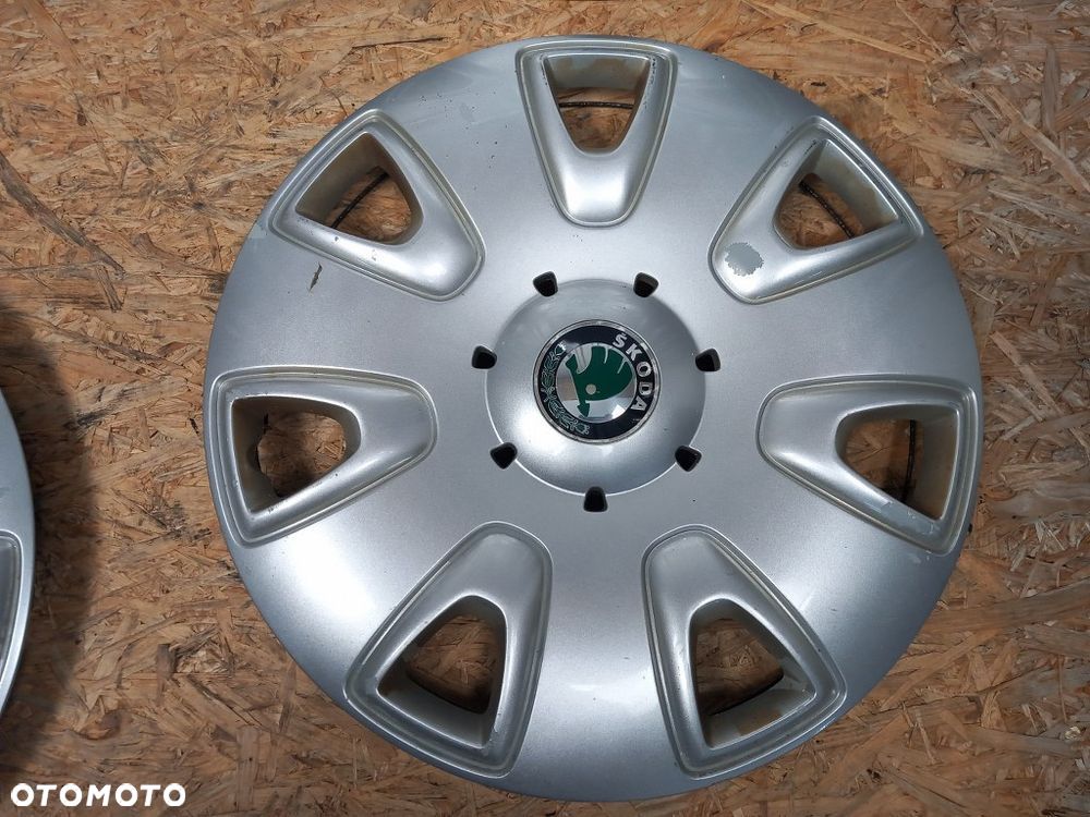kołpak kołpaki oryginalne komplet skoda fabia ii octavia ii r16 5l0601147 - 4