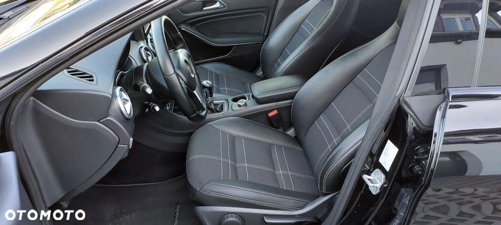 Mercedes-Benz CLA - 9