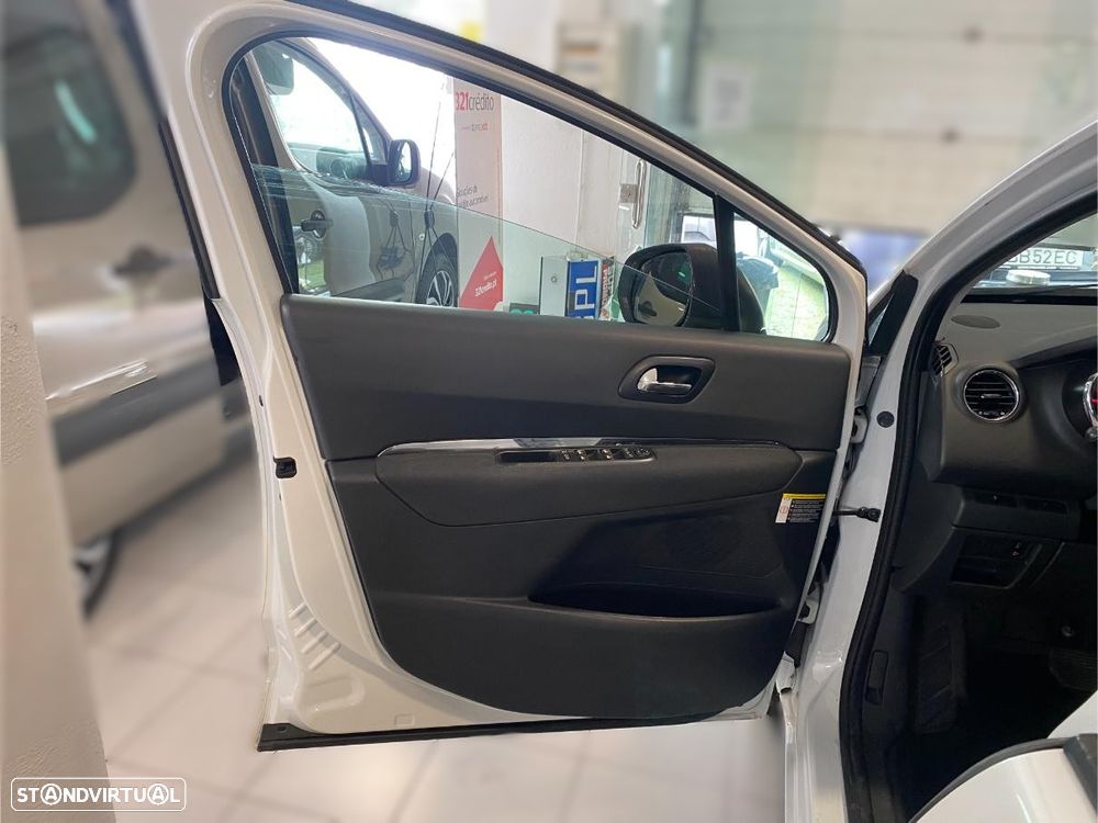 Peugeot 3008 e-HDi 115 ETG6 Stop&Start Active - 9