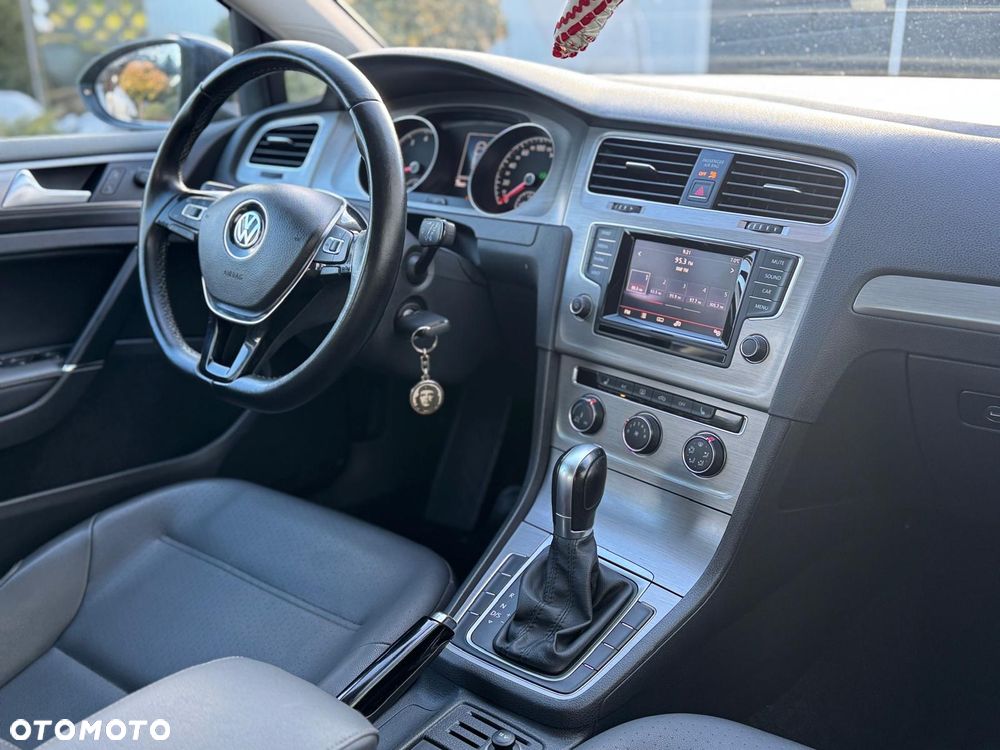Volkswagen Golf Aktionsmodell 1.8 T DSG Comfortline - 12