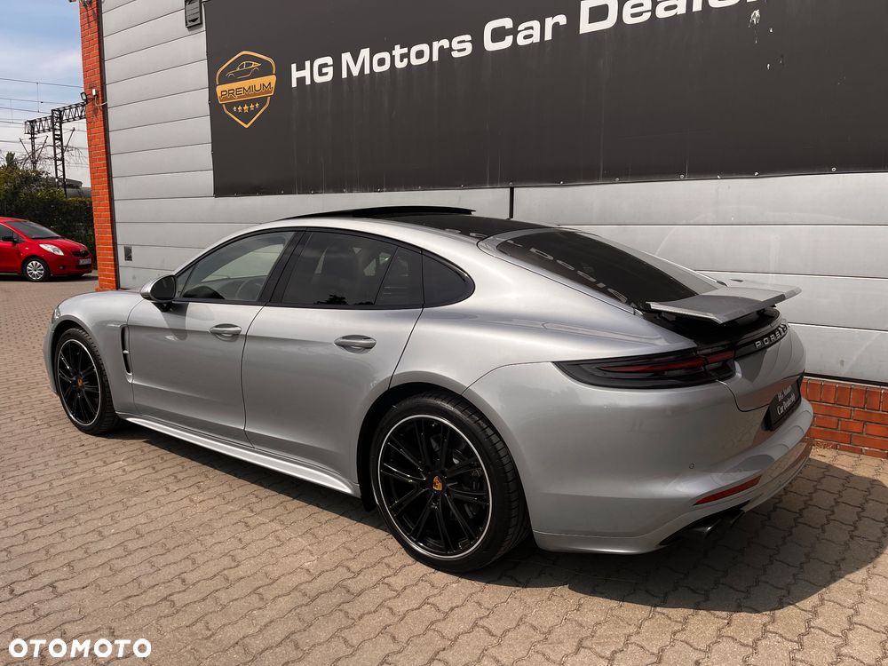 Porsche Panamera 4 - 6