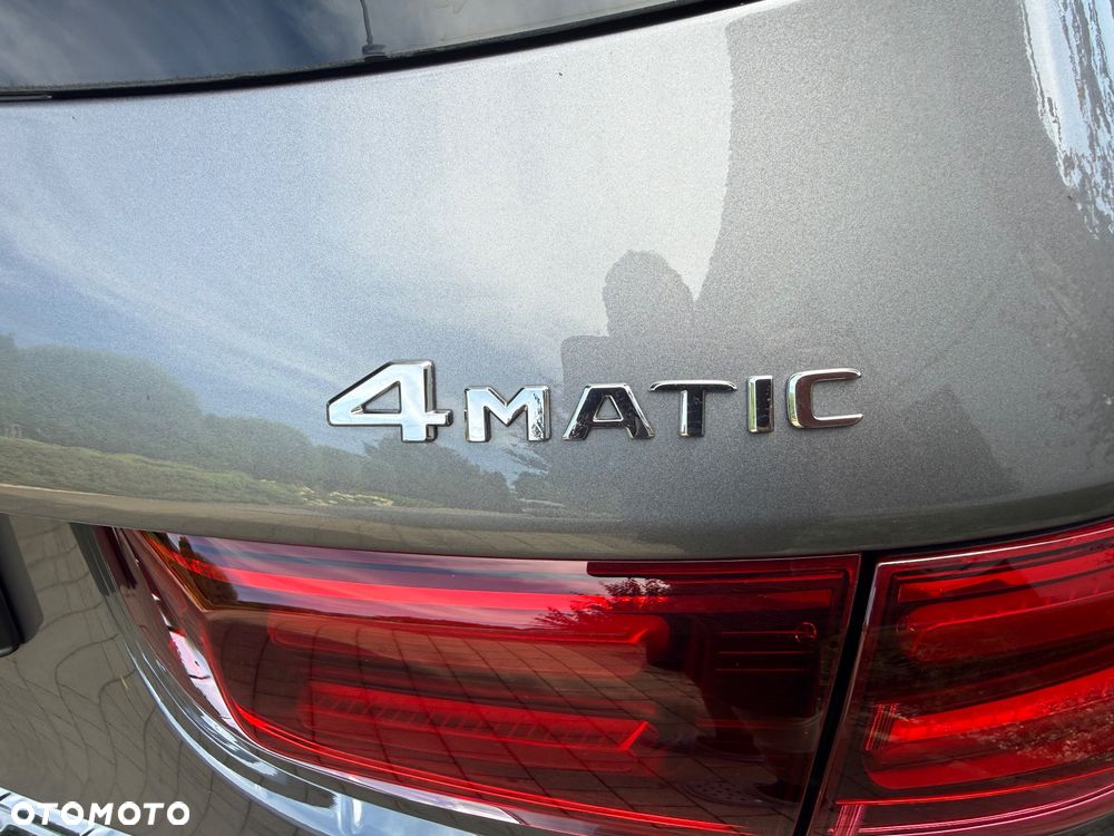 Mercedes-Benz GLB 200 d 4-Matic AMG Line 8G-DCT - 11