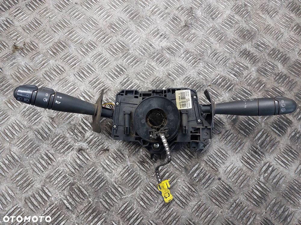 MANETKA PRZEŁĄCZNIK ZESPOLONY TAŚMA SYGNAŁU DACIA DUSTER I 8200792584 - 1