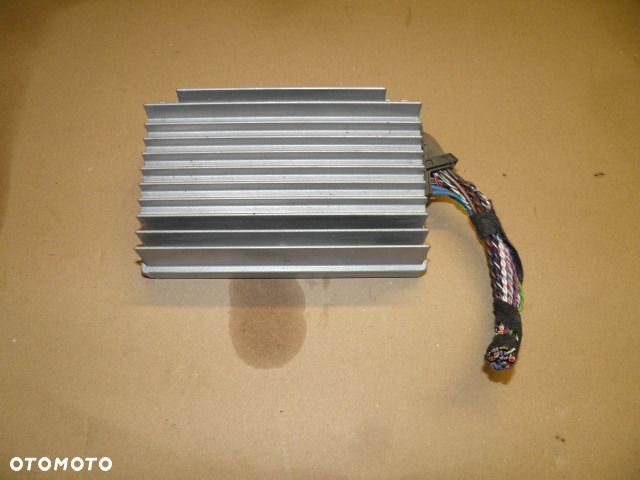 WZMACNIACZ BMW F31 KOMBI 2018 6841962