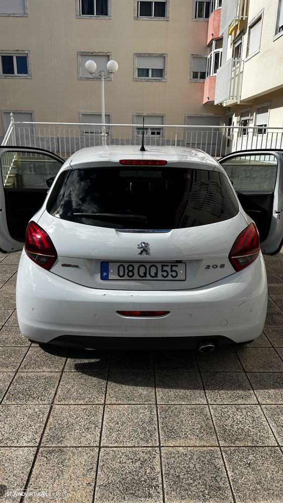 Peugeot 208 1.2 PureTech GT Line - 3