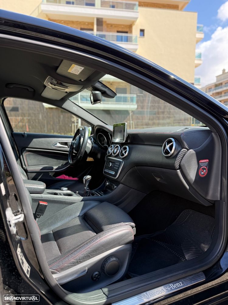 Mercedes-Benz A 180 d AMG Line - 7