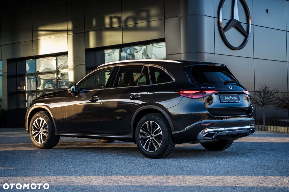 Mercedes-Benz GLC - 11