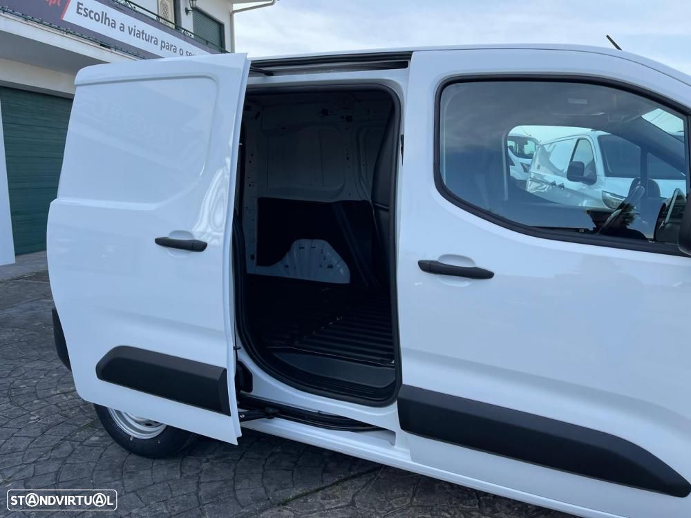 Toyota Proace PROACE CITY 1.5 D-4D (102CV) - 8