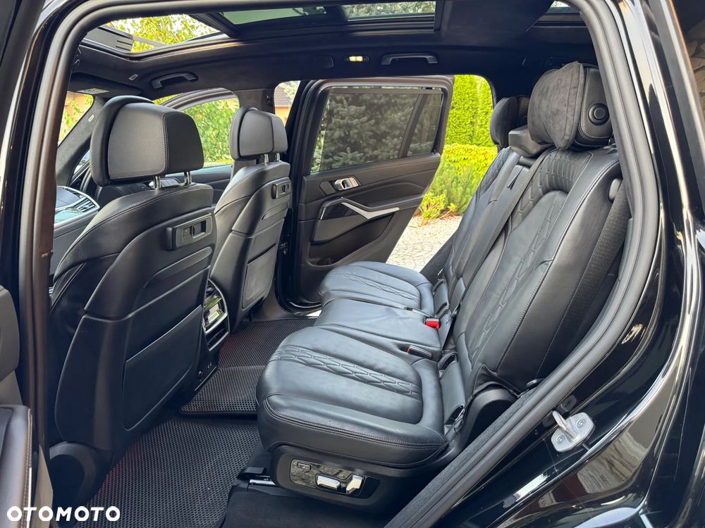 BMW X7 M50d sport - 14