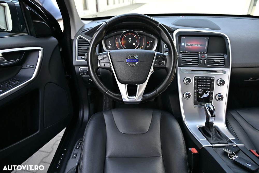 Volvo XC 60 D3 Geartronic Summum - 33