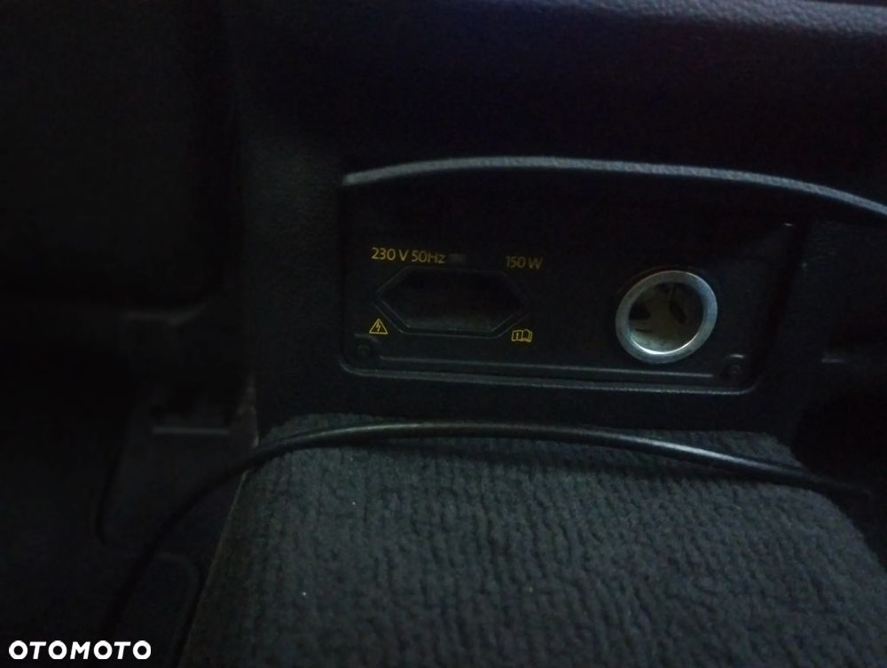 Volkswagen Passat 2.0 TDI SCR DSG Comfortline - 19