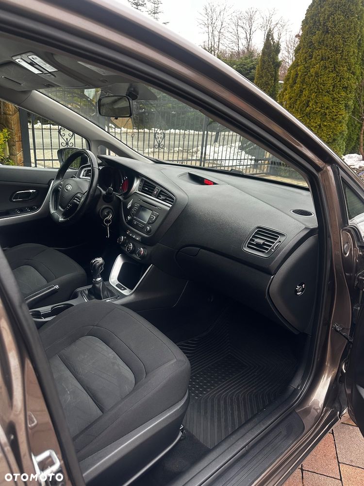 Kia Ceed 1.4 CVVT ISG Dream Team Edition - 22