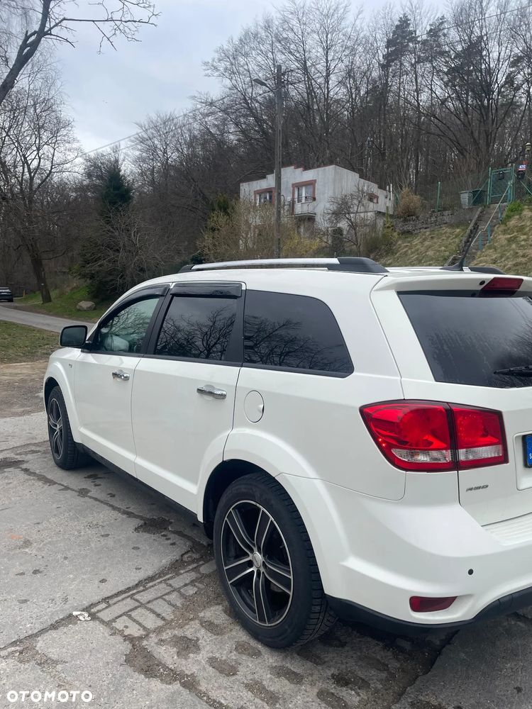 Fiat Freemont 2.0 Multijet Black Code AWD - 3