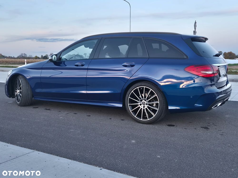 Mercedes-Benz Klasa C 220 d 4Matic T 9G-TRONIC AMG Line - 6