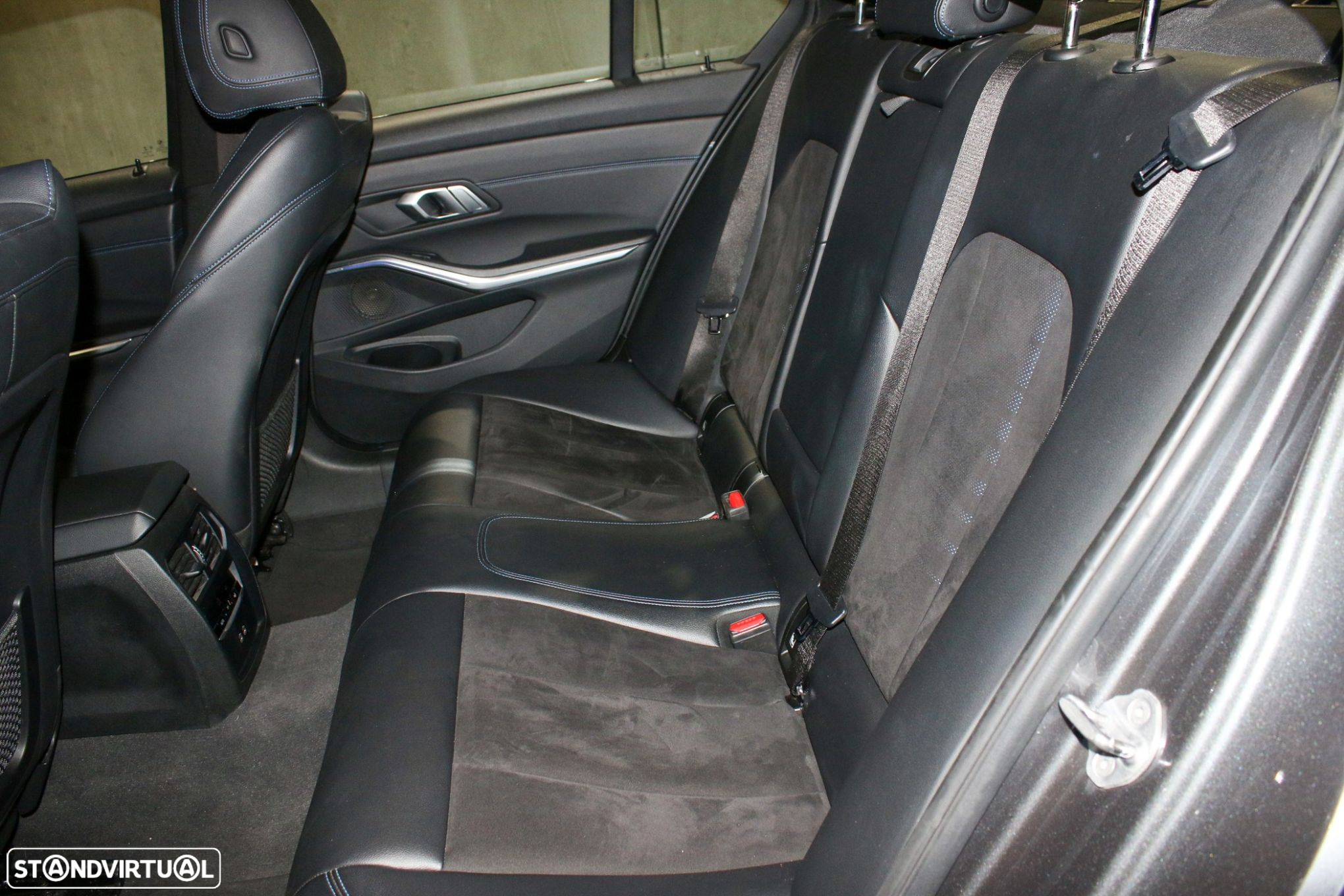 BMW 318 d Pack M Auto - 19