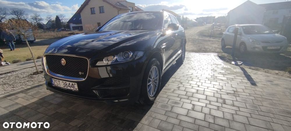 Jaguar F-Pace 2.0 i4D RWD Pure - 1