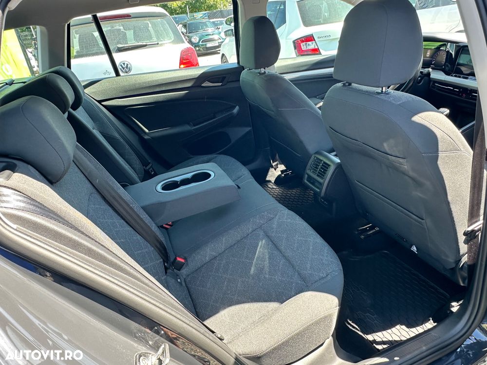 Volkswagen Golf - 9