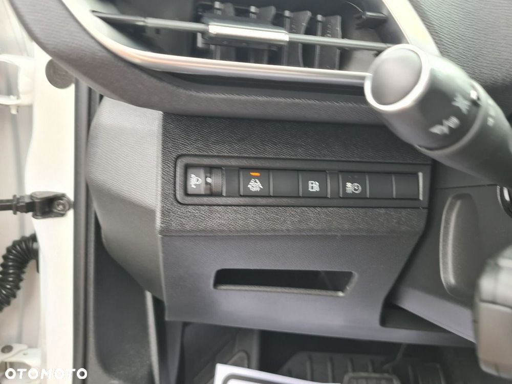 Peugeot 3008 1.6 PureTech Hybrid PHEV Allure Pack S&S EAT8 - 27