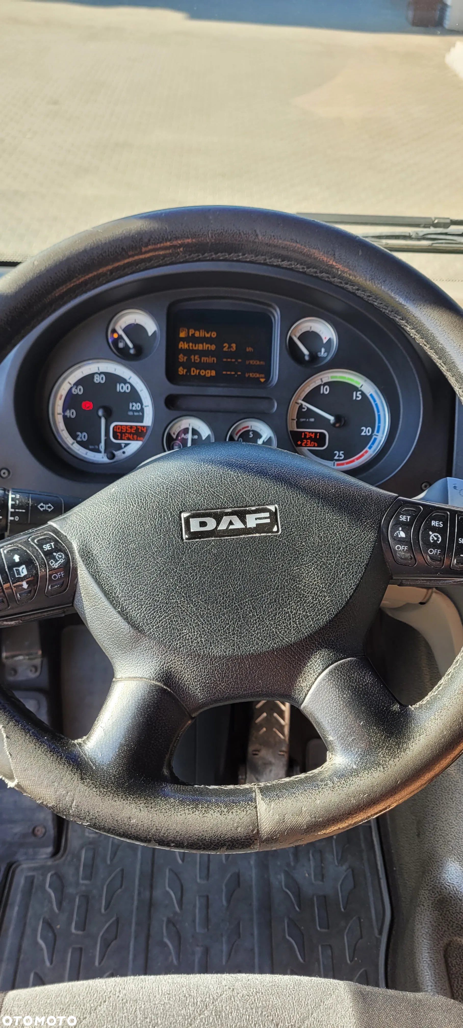 DAF XF 105.460 - 13