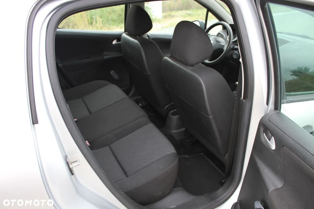 Peugeot 207 1.4 HDi Trendy Euro5 - 17