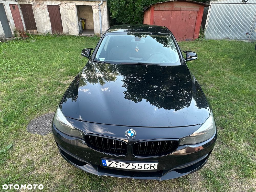 BMW Seria 3 318d - 15