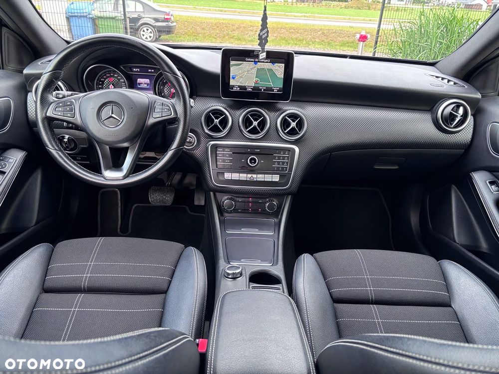 Mercedes-Benz Klasa A 180 7G-DCT AMG Line - 6